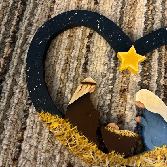 Wooden Nativity Hanging Piece - Picture 3 of 9